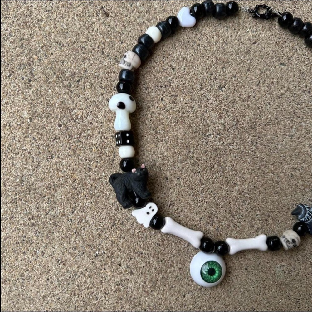 Handmade necklace - Picture 2 of 8